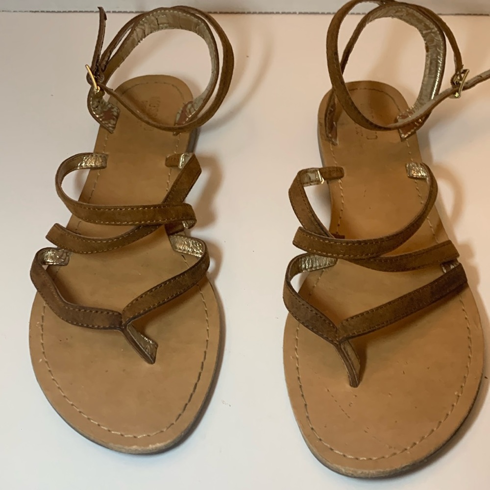 SANDALS SIZE 8